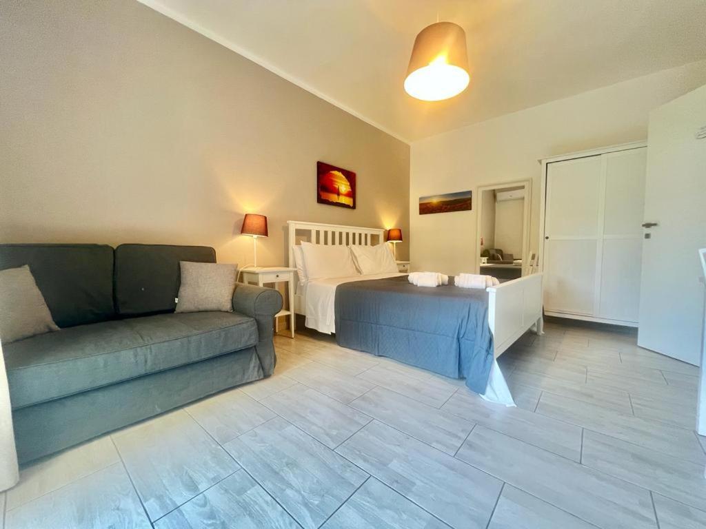 A Casa Dei Bruno B&B Поцуоли Екстериор снимка