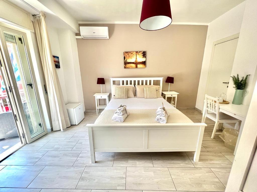 A Casa Dei Bruno B&B Поцуоли Екстериор снимка