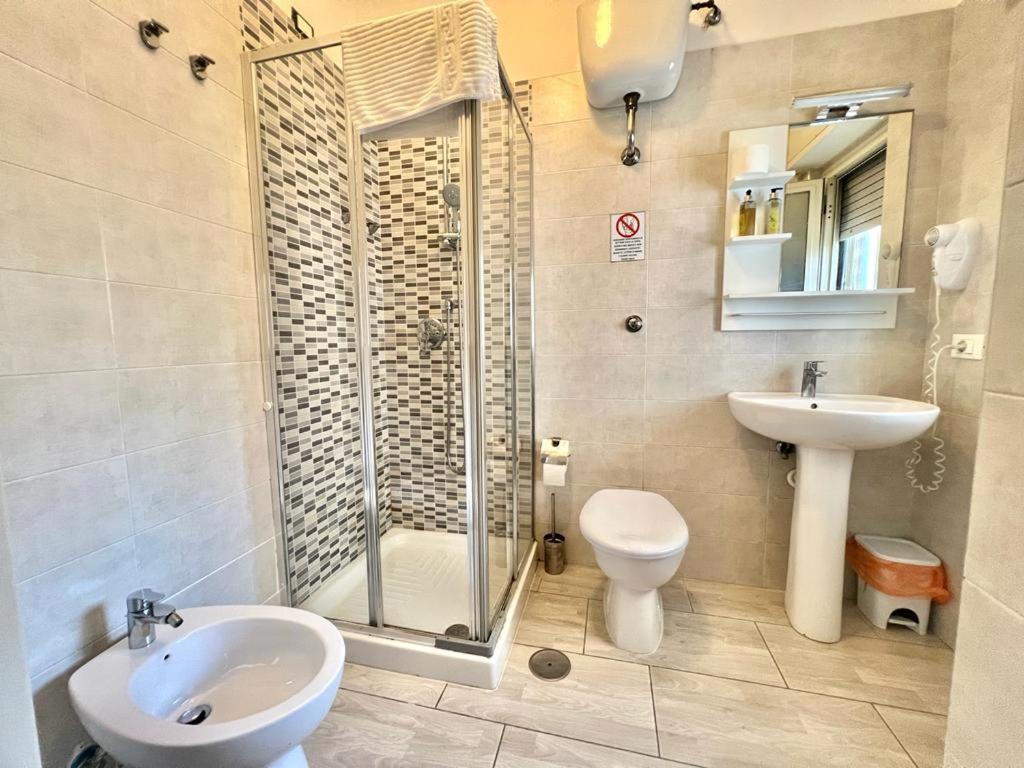 A Casa Dei Bruno B&B Поцуоли Екстериор снимка