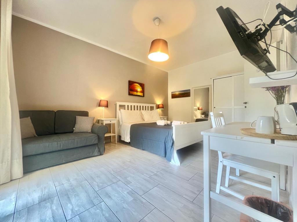 A Casa Dei Bruno B&B Поцуоли Екстериор снимка
