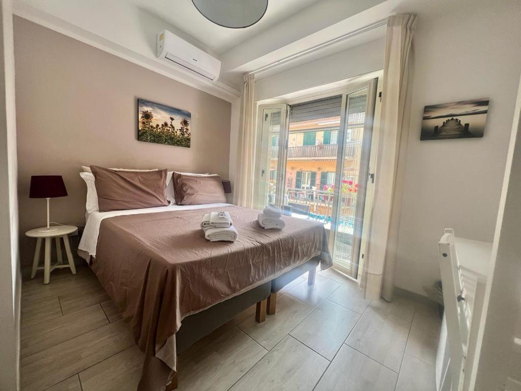 A Casa Dei Bruno B&B Поцуоли Екстериор снимка