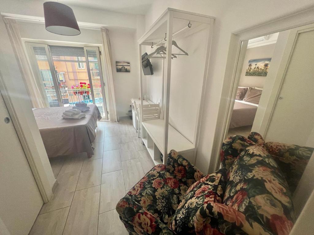 A Casa Dei Bruno B&B Поцуоли Екстериор снимка